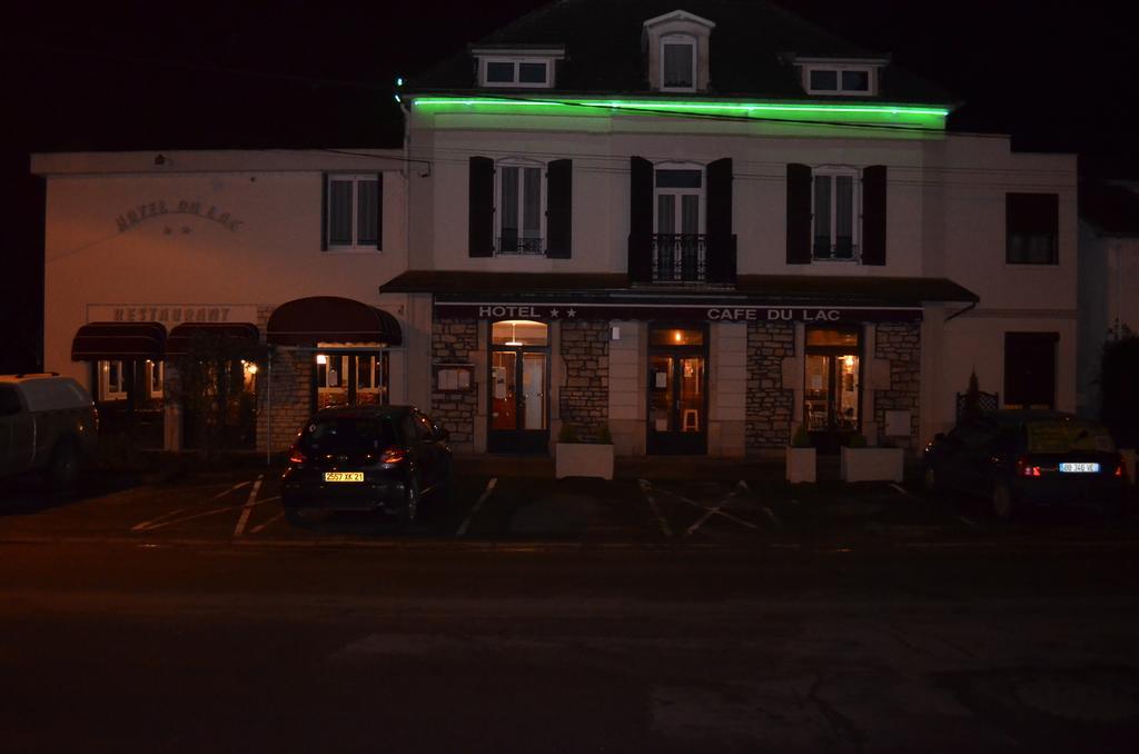 Hotel Auberge Du Lac Marcilly-sur-Tille Esterno foto