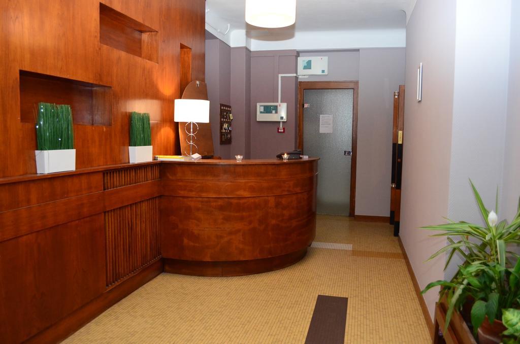 Hotel Auberge Du Lac Marcilly-sur-Tille Esterno foto